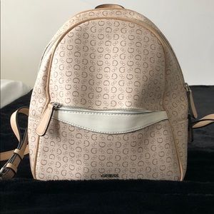 Guess Backpack💕 NEED GONE ASAP